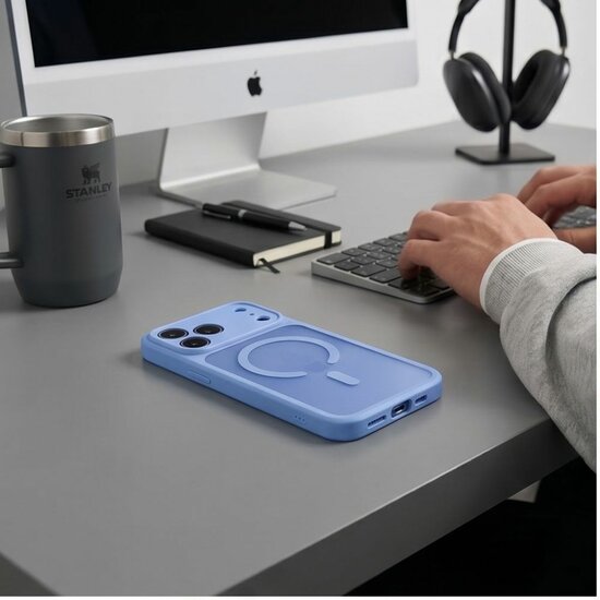 TechProtection Core MagSafe iPhone 18 Pro case light blau