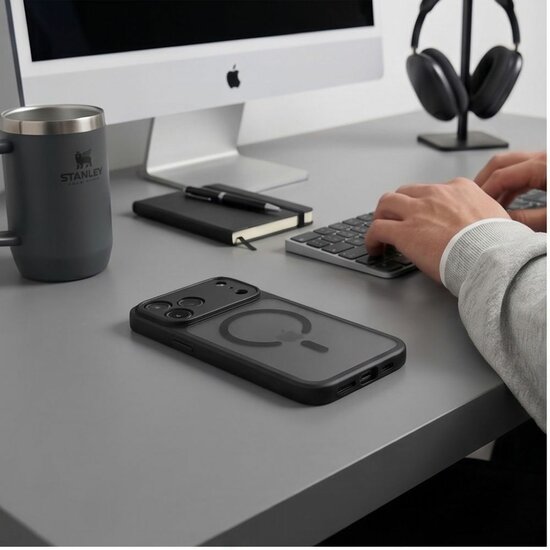 TechProtection Core MagSafe iPhone 18 Pro hoesje zwart